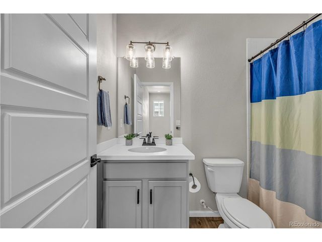 5240 Routt Ct B, Arvada, CO 80002