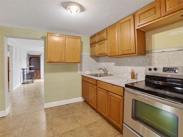 10119 N ASHLEY STREET, Tampa, FL 33612