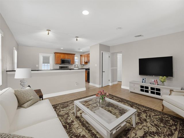 10119 N ASHLEY STREET, Tampa, FL 33612