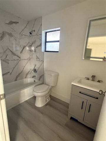 3037 NW 92nd Ave, Coral Springs, FL 33065