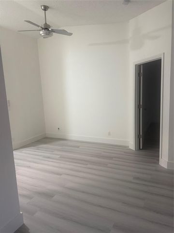 3037 NW 92nd Ave, Coral Springs, FL 33065