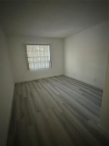 3037 NW 92nd Ave, Coral Springs, FL 33065