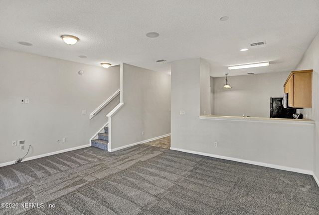 1892 BISCAYNE BAY Circle, Jacksonville, FL 32218