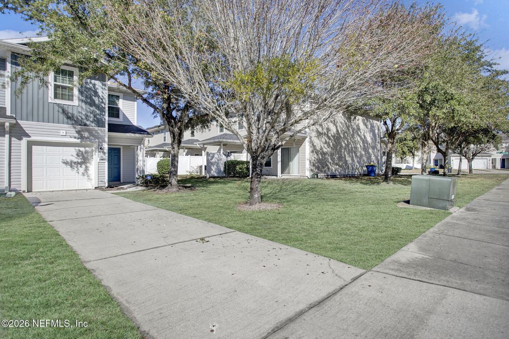 1892 BISCAYNE BAY Circle, Jacksonville, FL 32218