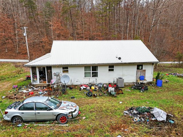 970 Coal Branch Road, Beattyville, KY 41311