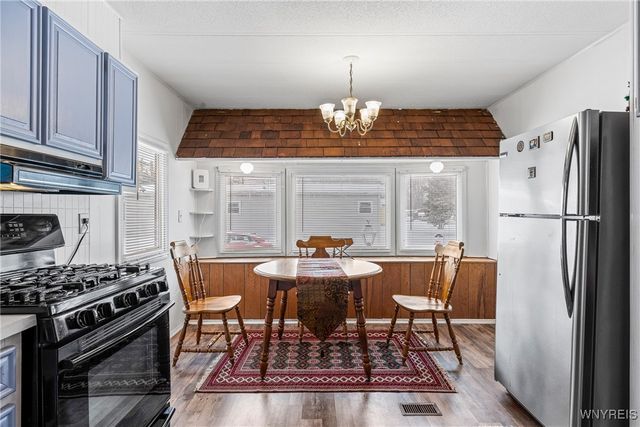 84 Carefree Lane, Cheektowaga, NY 14227