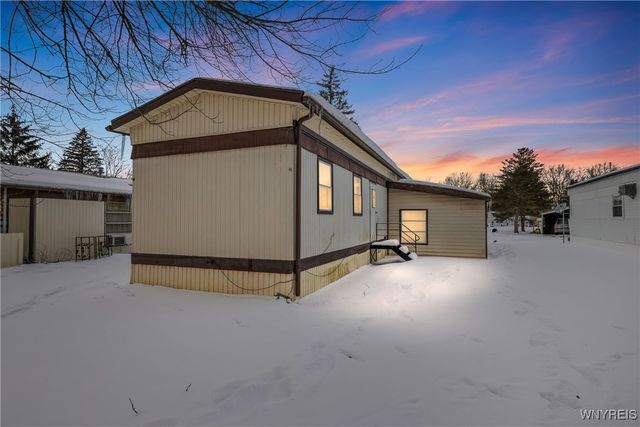 84 Carefree Lane, Cheektowaga, NY 14227