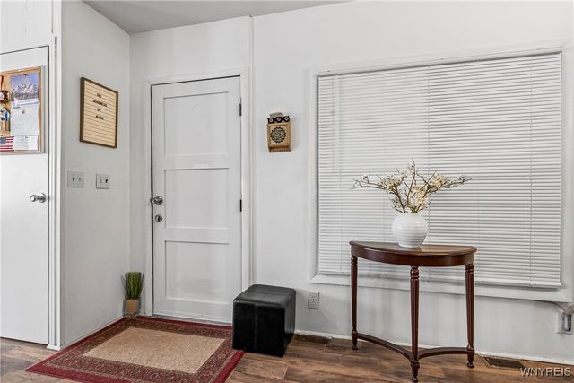 84 Carefree Lane, Cheektowaga, NY 14227