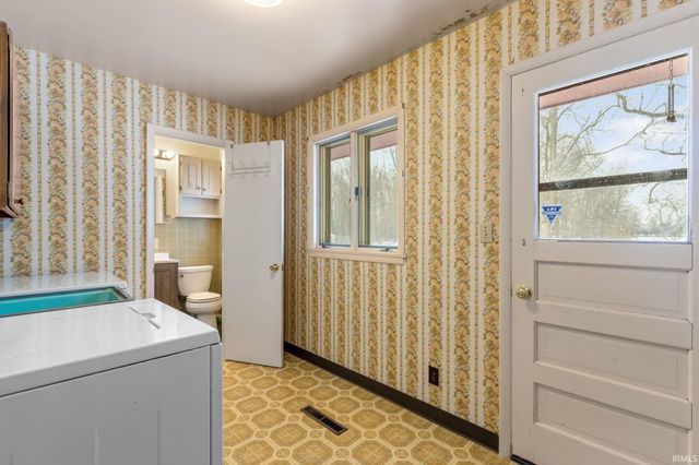 59147 Wilray Drive, Elkhart, IN 46517