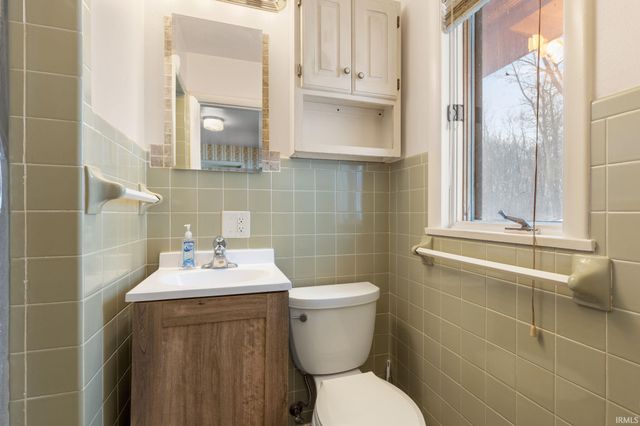 59147 Wilray Drive, Elkhart, IN 46517