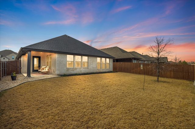 809 Mildren Lane, Fate, TX 75087