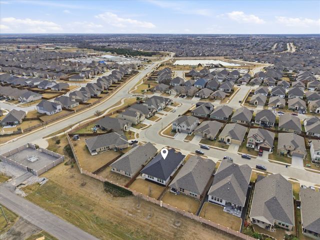 809 Mildren Lane, Fate, TX 75087