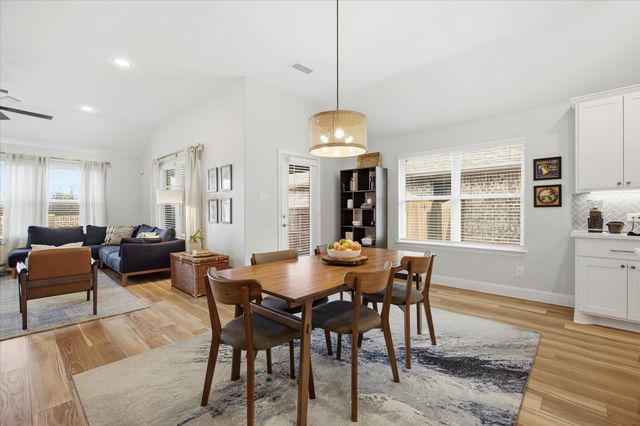 809 Mildren Lane, Fate, TX 75087