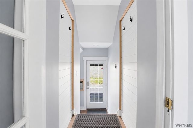 44 Arlington Road, Amherst, NY 14221