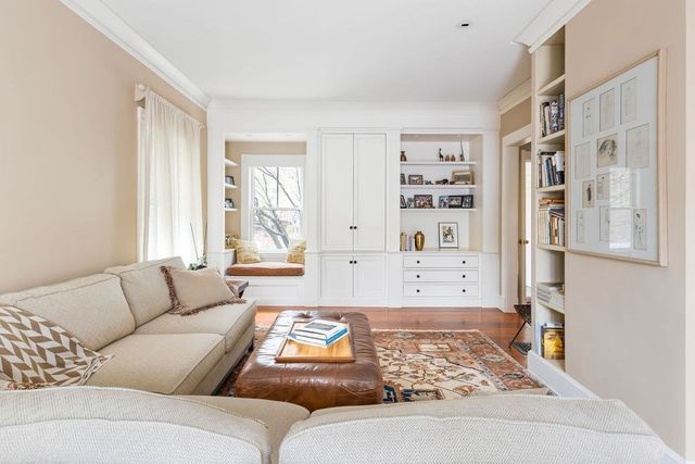 26 Circuit Ave, Newton, MA 02461