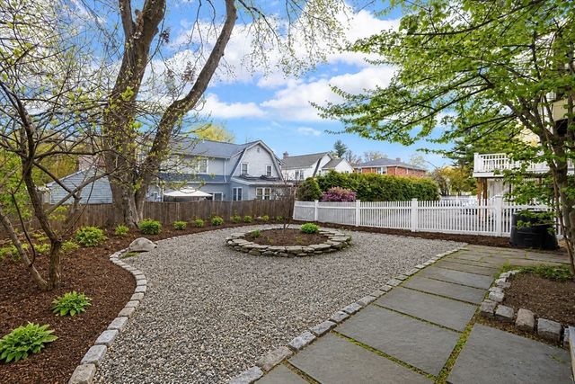 26 Circuit Ave, Newton, MA 02461