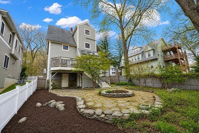 26 Circuit Ave, Newton, MA 02461