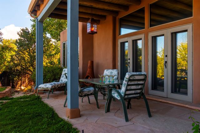 870 Paseo de Don Carlos, Santa Fe, NM 87501