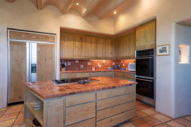 870 Paseo de Don Carlos, Santa Fe, NM 87501