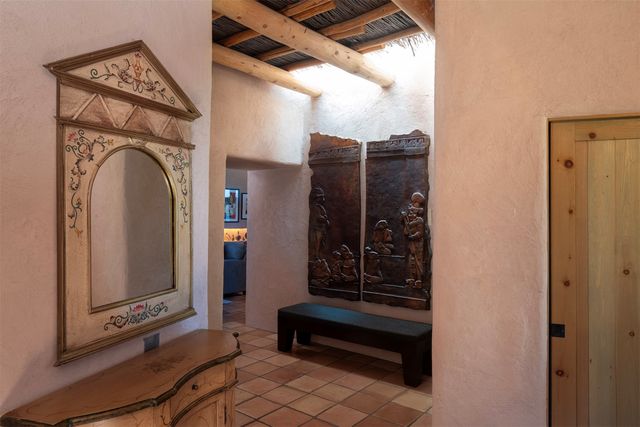 870 Paseo de Don Carlos, Santa Fe, NM 87501