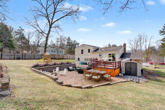 10 Horizon Hill Drive, Poughkeepsie, NY 12603