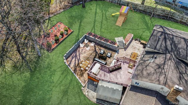 10 Horizon Hill Drive, Poughkeepsie, NY 12603