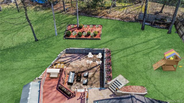 10 Horizon Hill Drive, Poughkeepsie, NY 12603