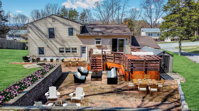 10 Horizon Hill Drive, Poughkeepsie, NY 12603