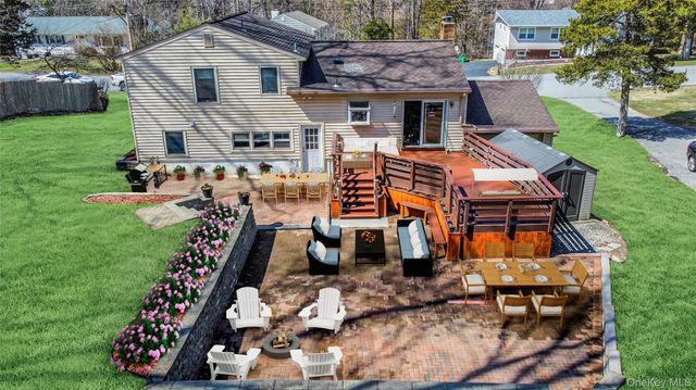 10 Horizon Hill Drive, Poughkeepsie, NY 12603