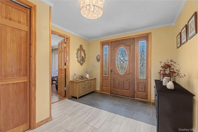 10 Horizon Hill Drive, Poughkeepsie, NY 12603