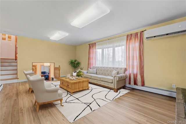 10 Horizon Hill Drive, Poughkeepsie, NY 12603