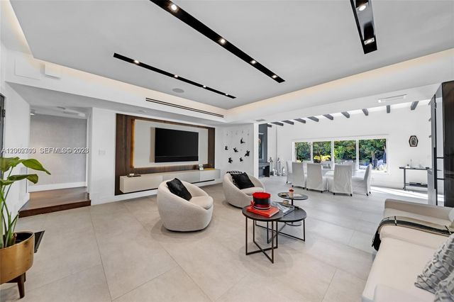 3531 SW 1st Ave ., Miami, FL 33145