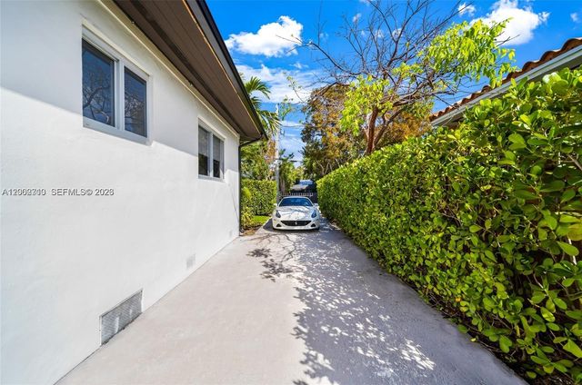 3531 SW 1st Ave ., Miami, FL 33145