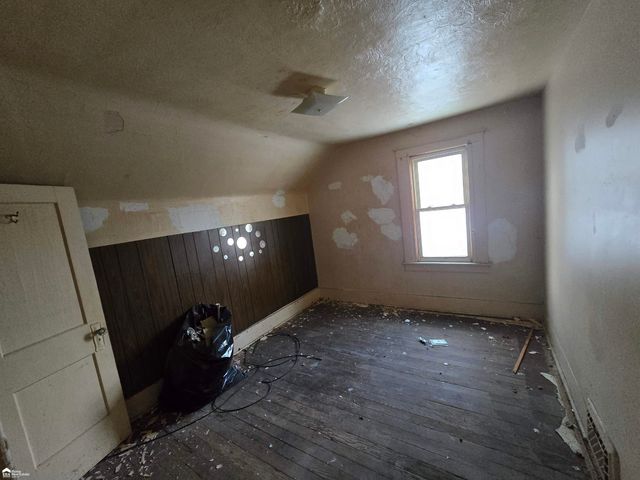 341 Crosby Street, Flint, MI 48503