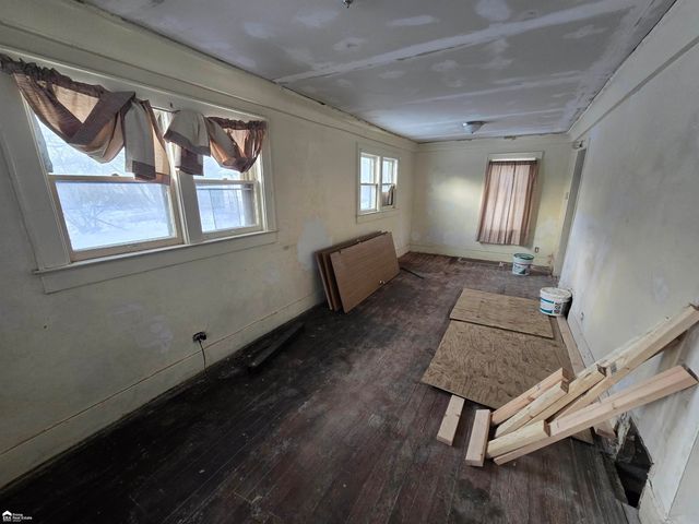 341 Crosby Street, Flint, MI 48503