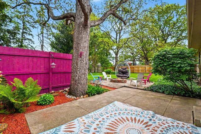 2940 Marrett Drive, Mishawaka, IN 46544