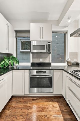 853 N Wood Street 1, Chicago, IL 60622
