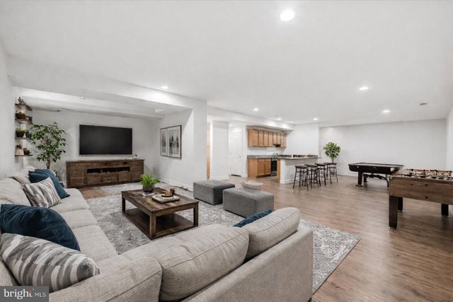 110 COTTONTAIL DR, Lake Frederick, VA 22630