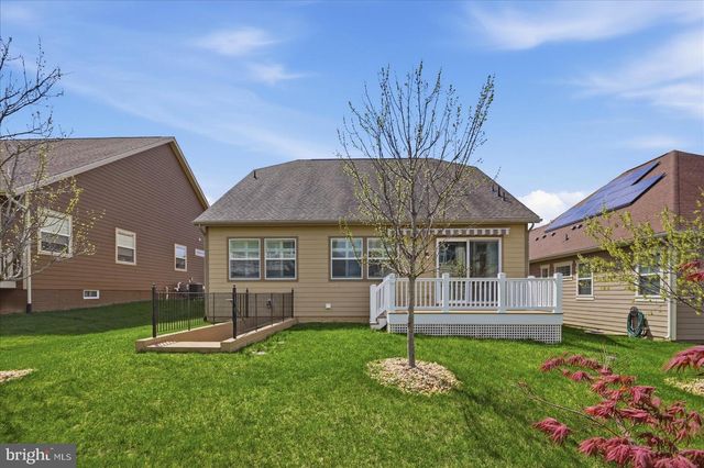 110 COTTONTAIL DR, Lake Frederick, VA 22630