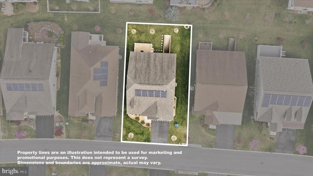 110 COTTONTAIL DR, Lake Frederick, VA 22630