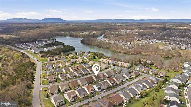 110 COTTONTAIL DR, Lake Frederick, VA 22630
