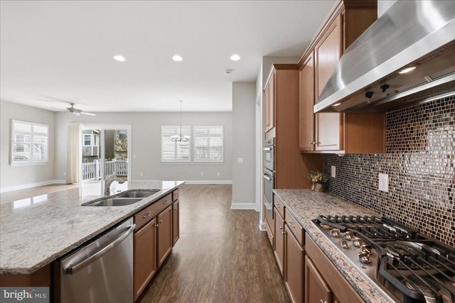 110 COTTONTAIL DR, Lake Frederick, VA 22630