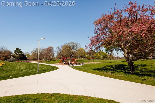 2011 Thornhill Place, Detroit, MI 48207