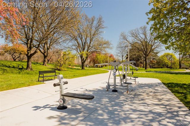 2011 Thornhill Place, Detroit, MI 48207