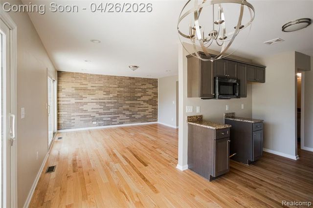 2011 Thornhill Place, Detroit, MI 48207