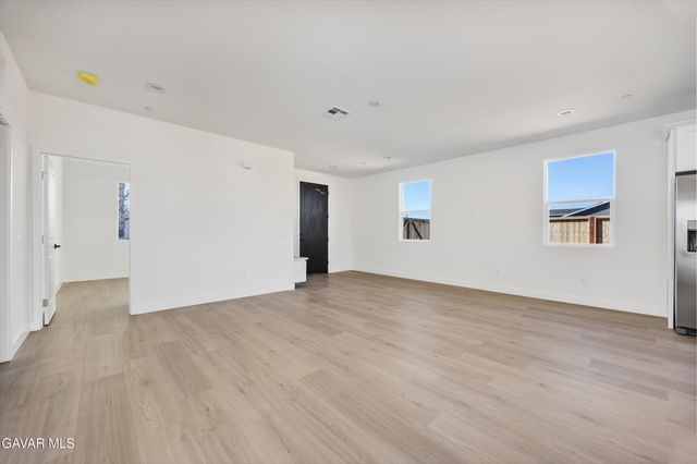 9701 Susan Avenue, California City, CA 93505