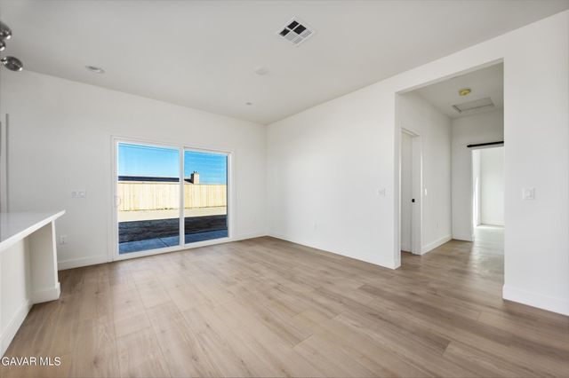 9701 Susan Avenue, California City, CA 93505