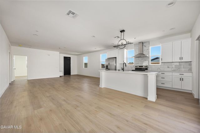 9701 Susan Avenue, California City, CA 93505