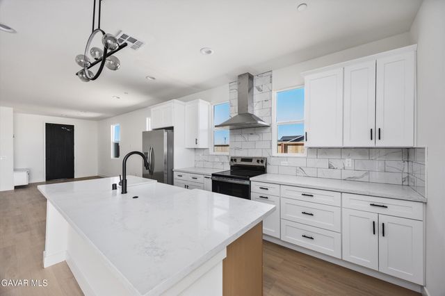 9701 Susan Avenue, California City, CA 93505