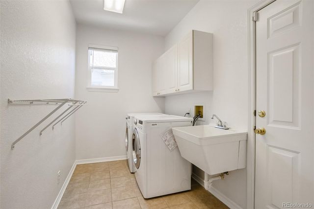 9633 E Caley Circle, Englewood, CO 80111